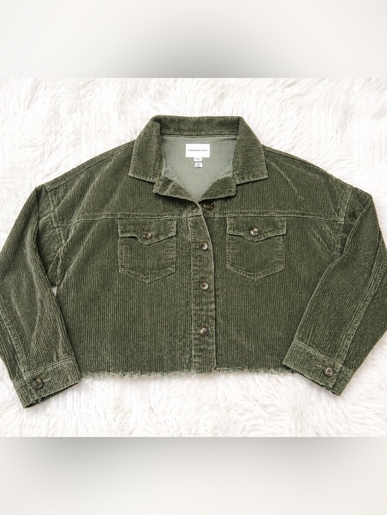American Eagle Outfitters Jackets & Blazers - American Eagle Cropped Corduroy Shacket Small Olive Green Button Front Trendy